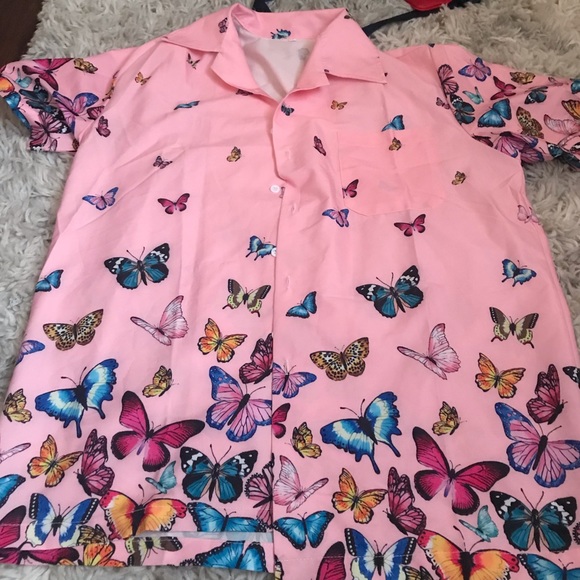 butterfly button up 🦋 - Picture 2 of 2